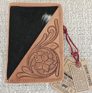 New STS Ranchwear Leather And Hide Magnetic Wallet